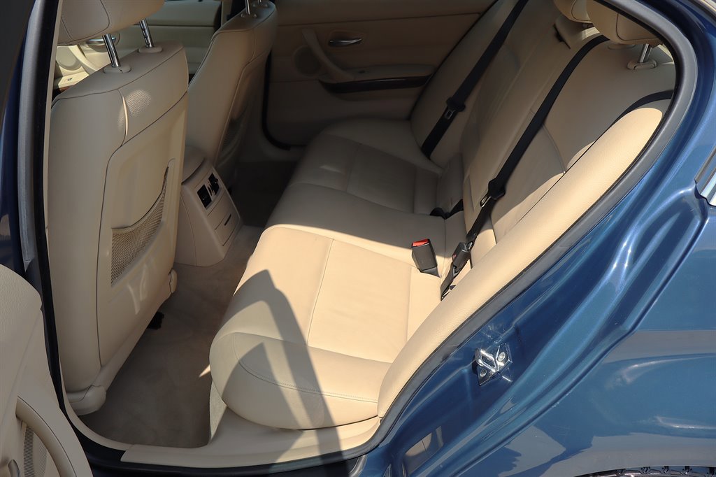 Used 2006 BMW 330xi Sedan AWD/4WD image 19