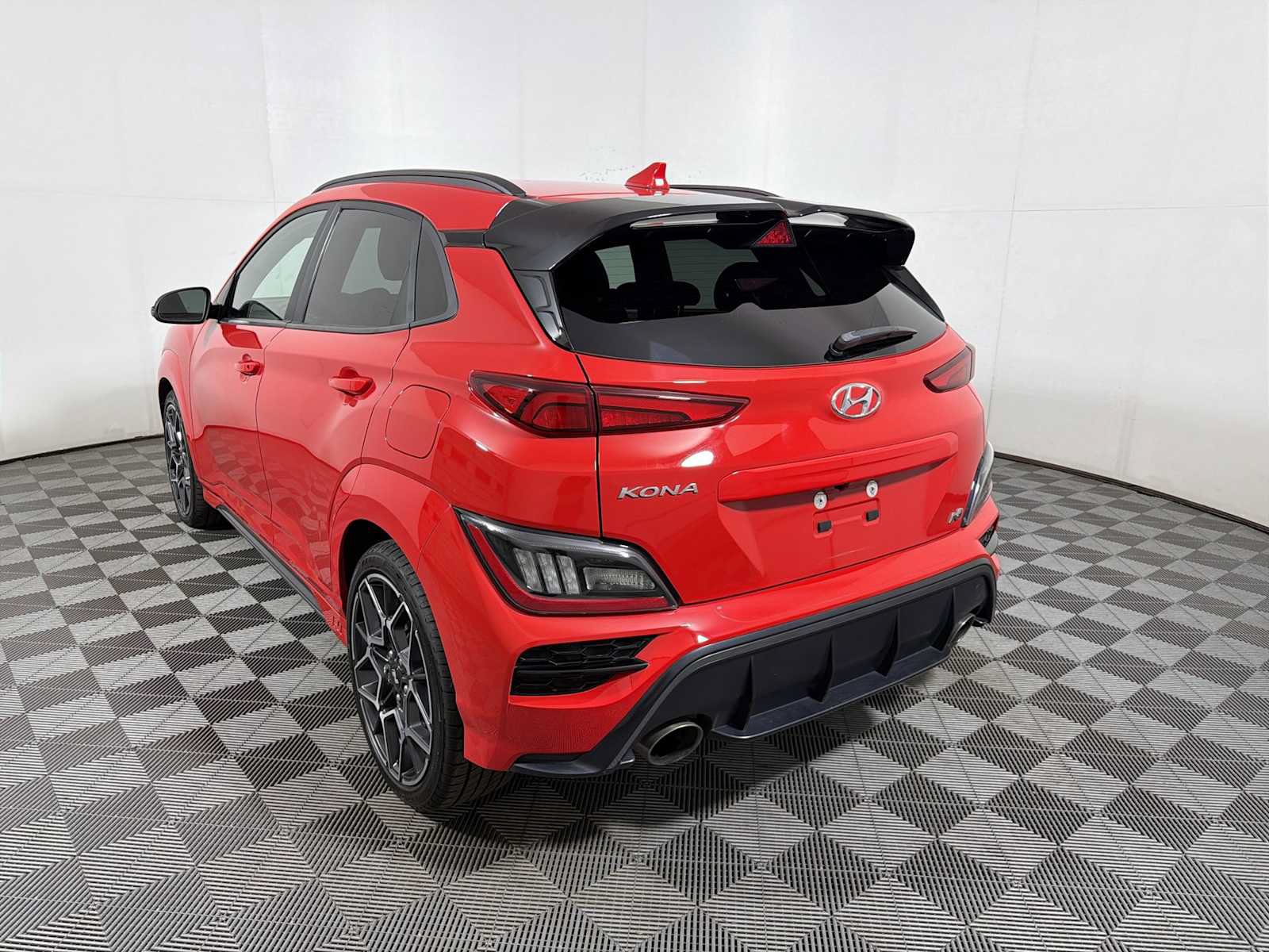 Used 2023 Hyundai Kona N w/ Cargo Package FWD image 5