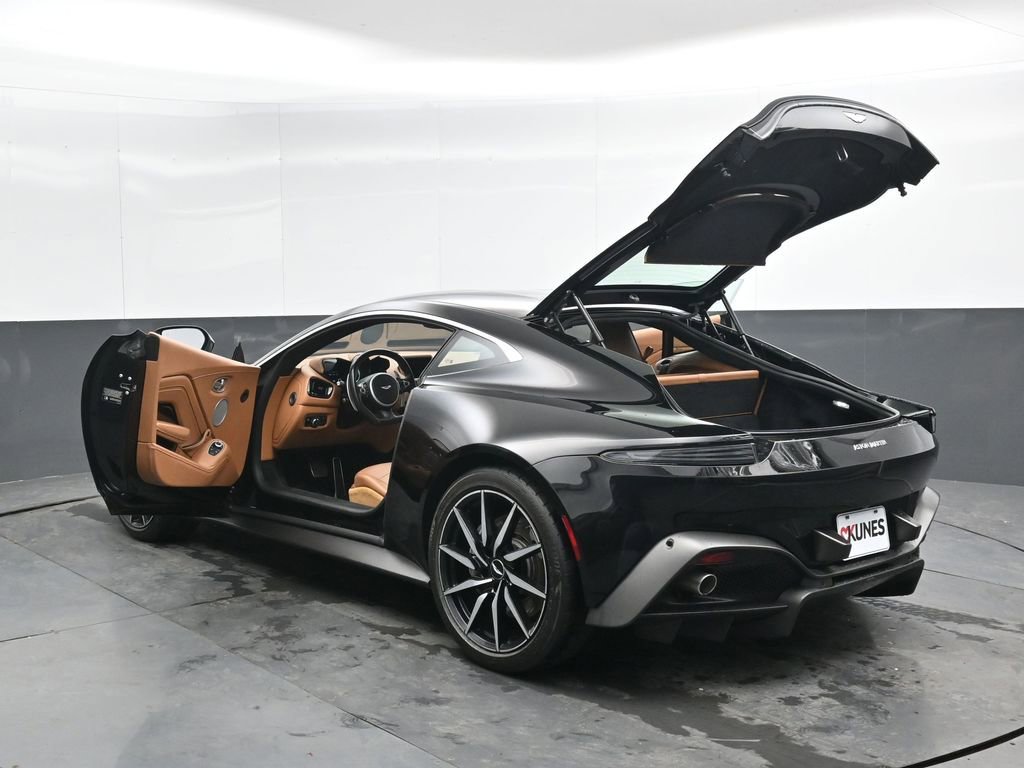 Used 2020 Aston Martin V8 Vantage Coupe RWD image 45