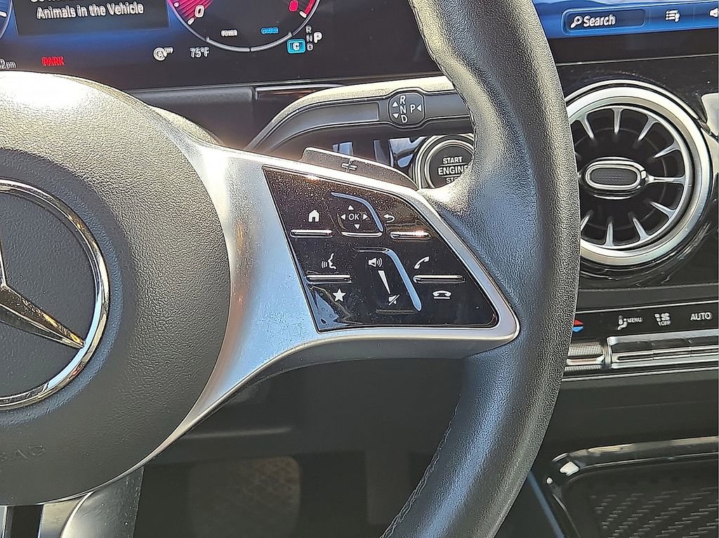 Used 2025 Mercedes-Benz GLA 250 image 19