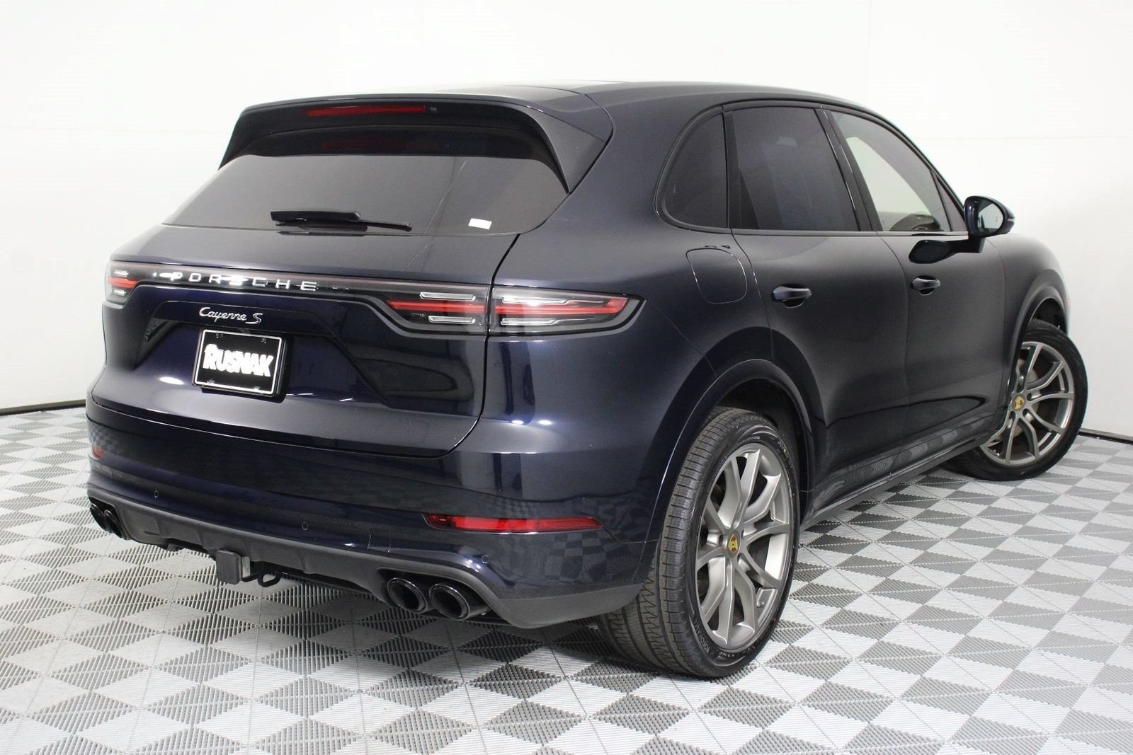 Certified 2023 Porsche Cayenne S AWD/4WD image 7
