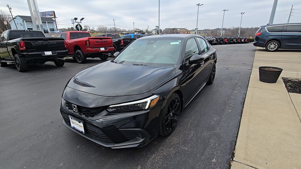 Used 2024 Honda Civic Sport image 3