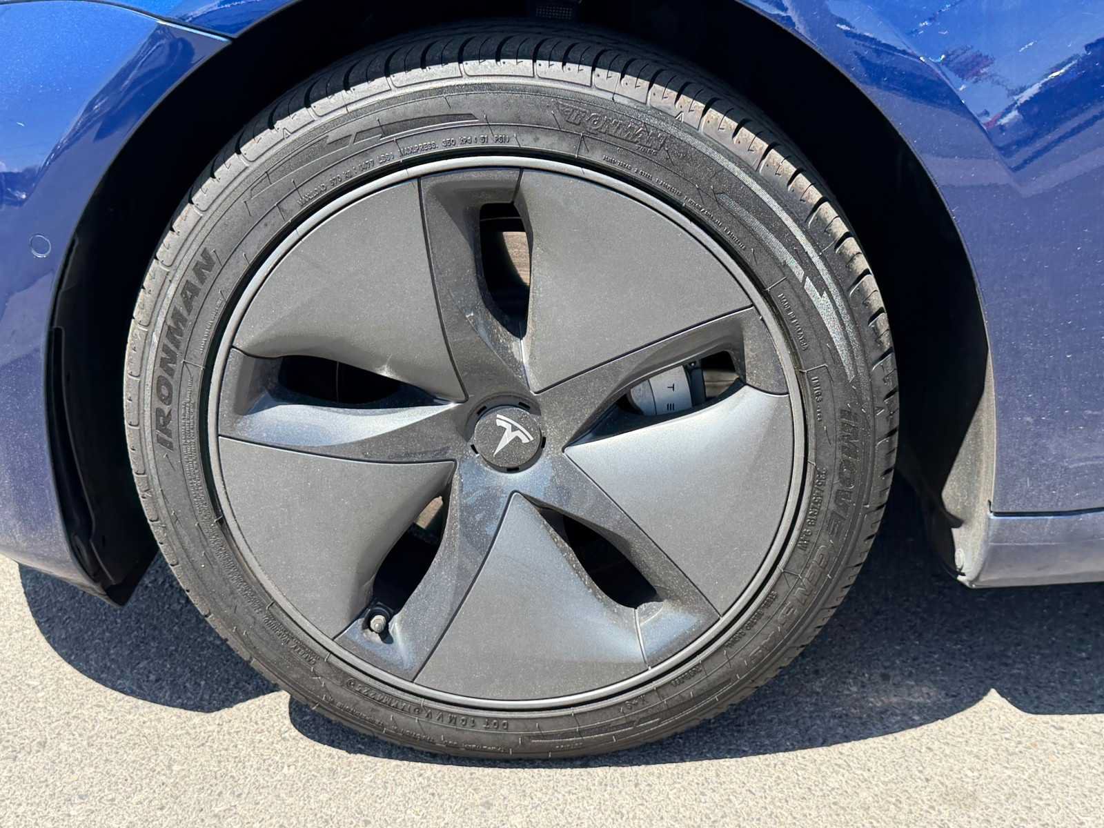 Used 2020 Tesla Model 3 Long Range AWD/4WD image 33