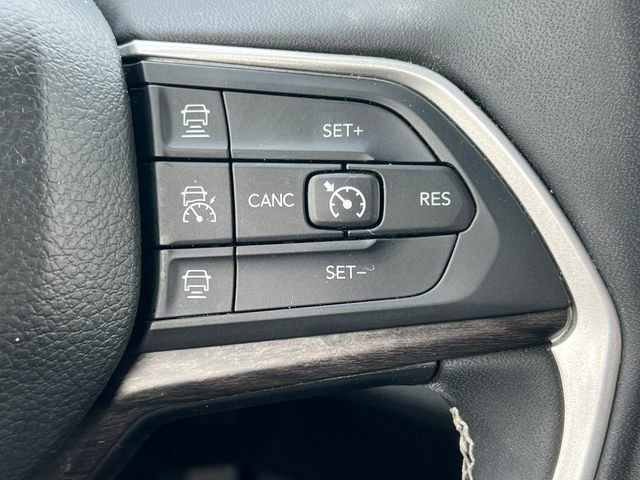 Used 2022 Jeep Grand Cherokee Limited 4xe image 24