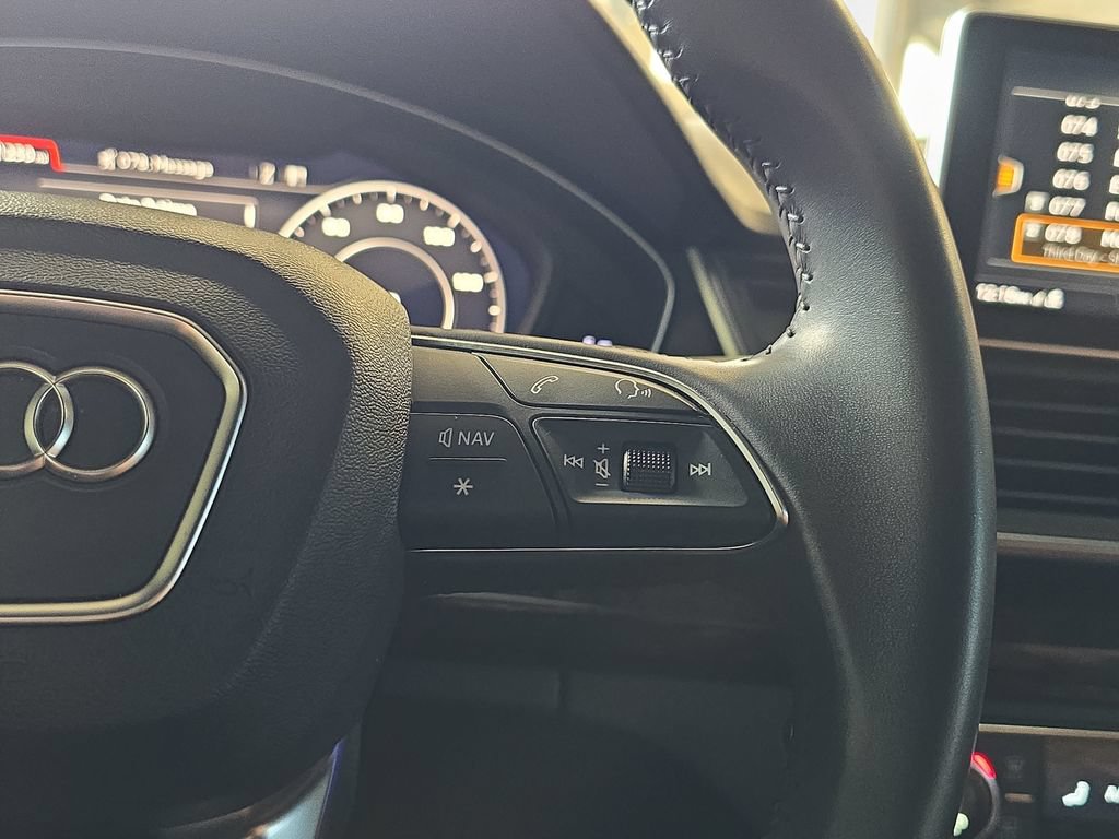 Used 2018 Audi Q5 2.0T Premium Plus AWD/4WD image 21