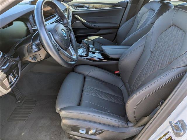 Used 2023 BMW 530e w/ Premium Package RWD image 16