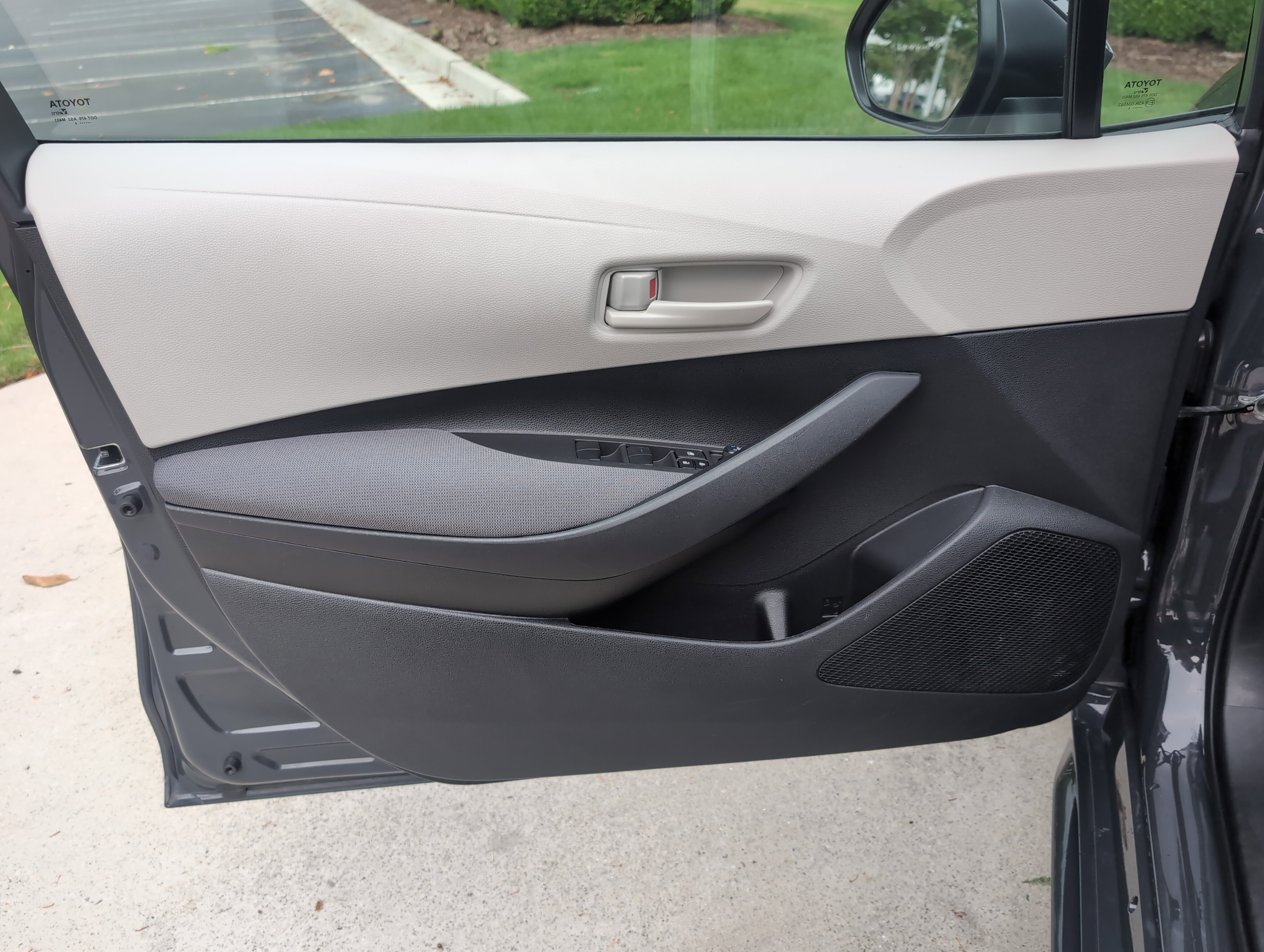Certified 2024 Toyota Corolla LE FWD image 14