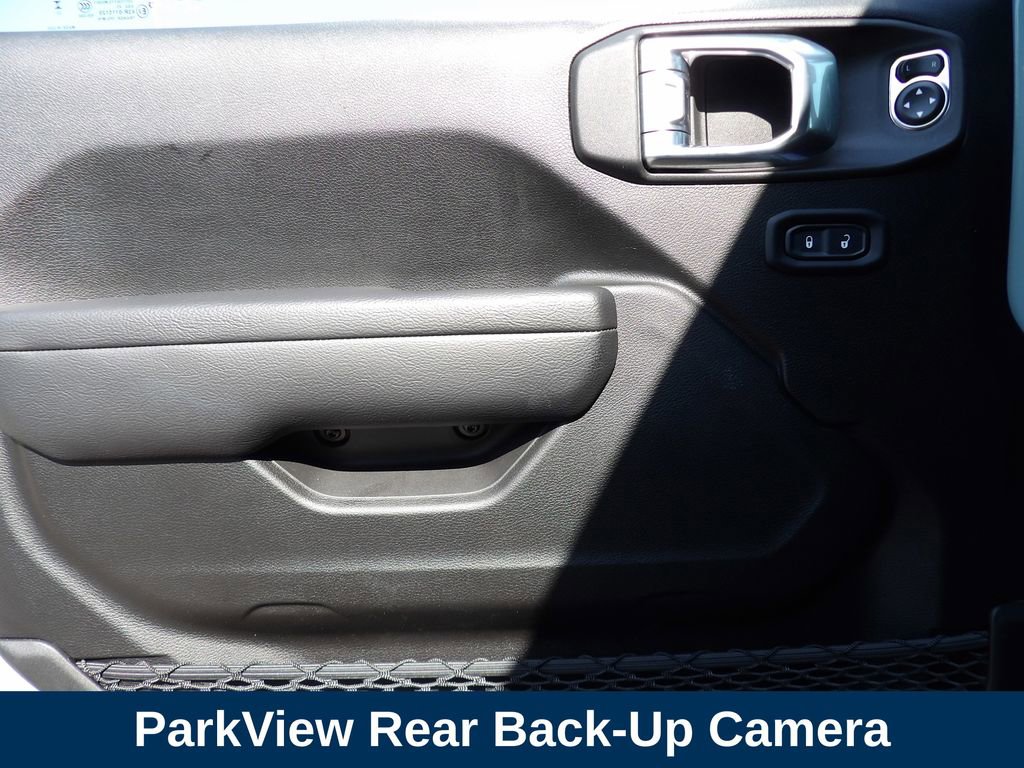 Used 2024 Jeep Wrangler Unlimited AWD/4WD image 9