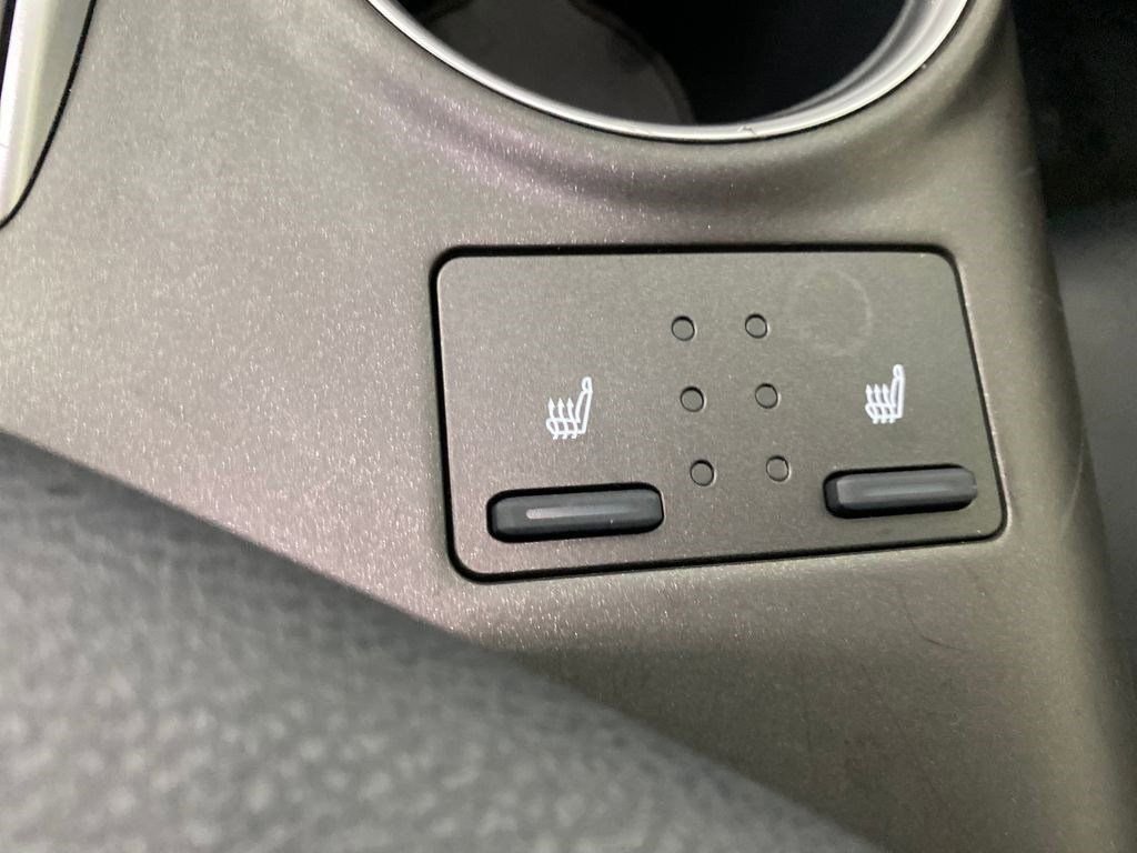 Used 2023 Toyota Camry XLE image 21