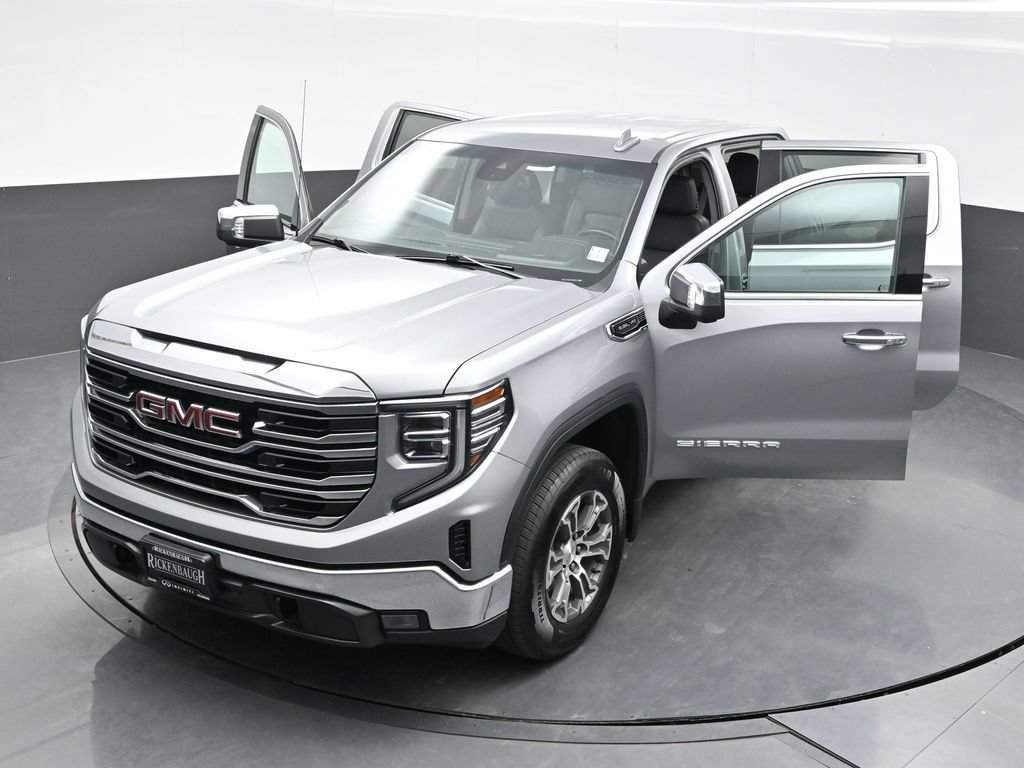 Used 2025 GMC Sierra 1500 SLT AWD/4WD image 44