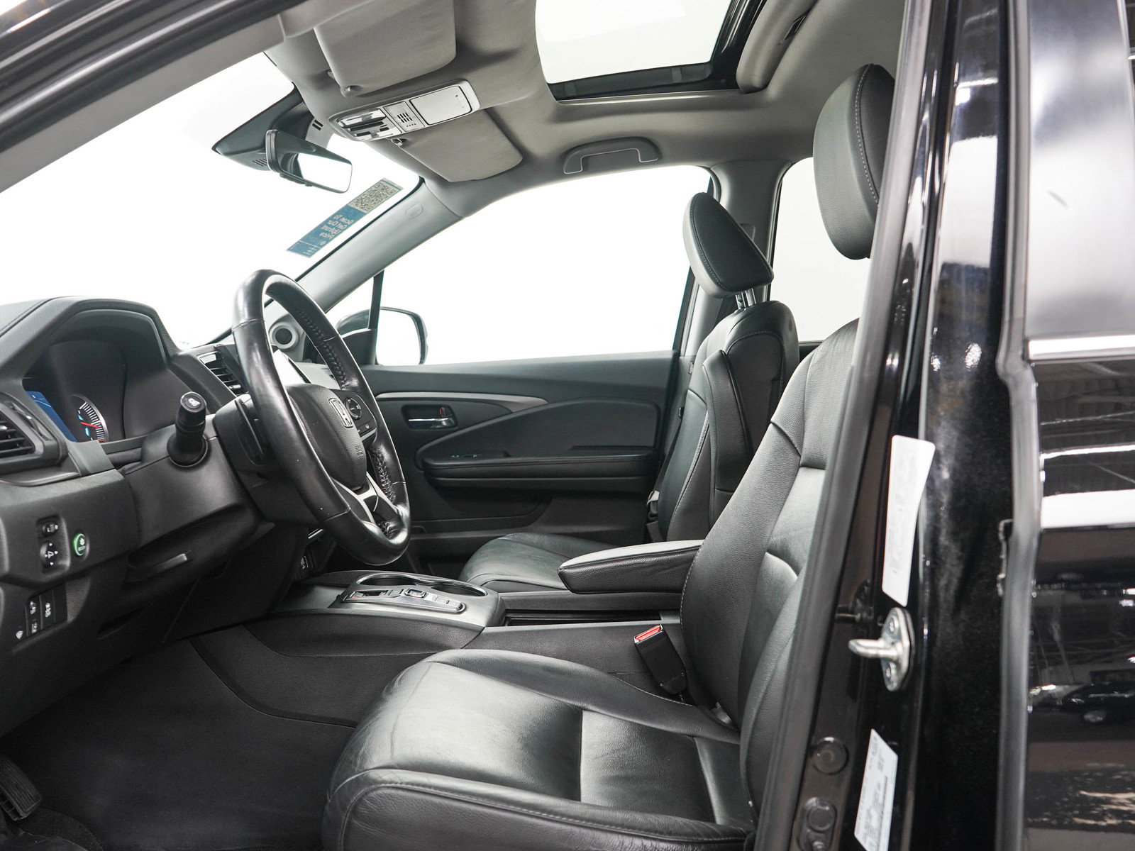 Used 2021 Honda Pilot Black Edition image 25