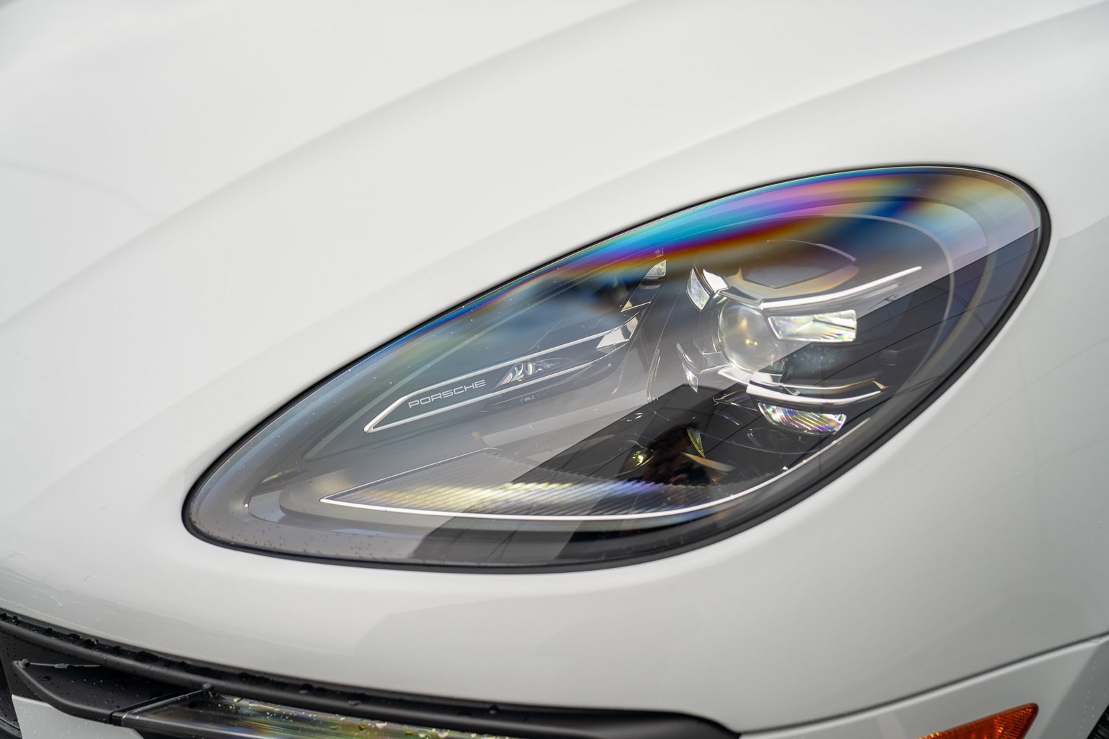 Used 2025 Porsche Macan image 29