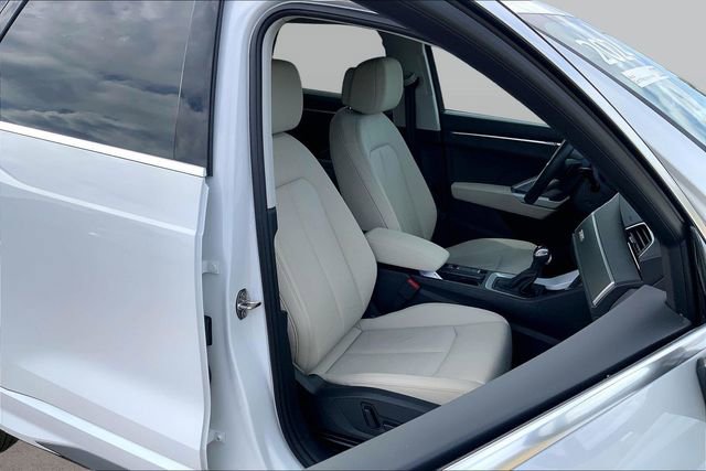 Certified 2024 Audi Q3 2.0T Premium AWD/4WD image 7