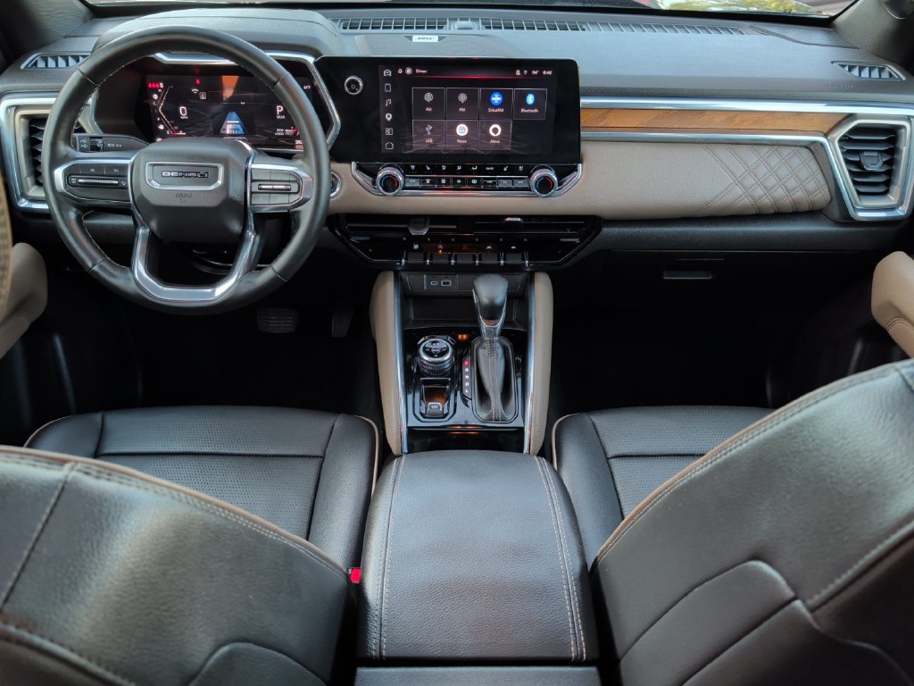 Used 2024 GMC Canyon Denali AWD/4WD image 18