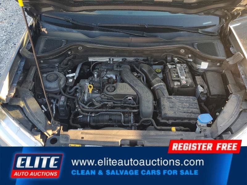 Used 2022 Volkswagen Taos S image 23