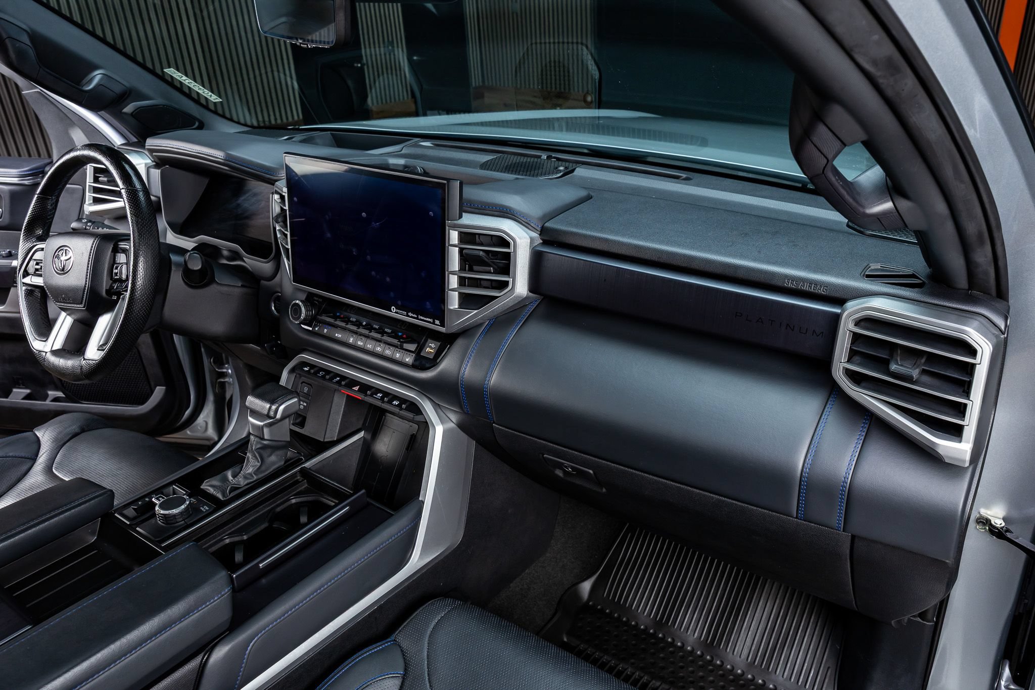 Used 2022 Toyota Tundra Platinum AWD/4WD image 17