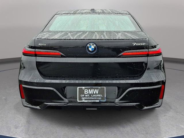 New 2026 BMW 750e xDrive image 5