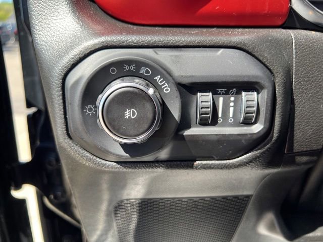 Used 2021 Jeep Wrangler Unlimited Rubicon w/ Uconnect 4C Nav & Sound Group AWD/4WD image 17