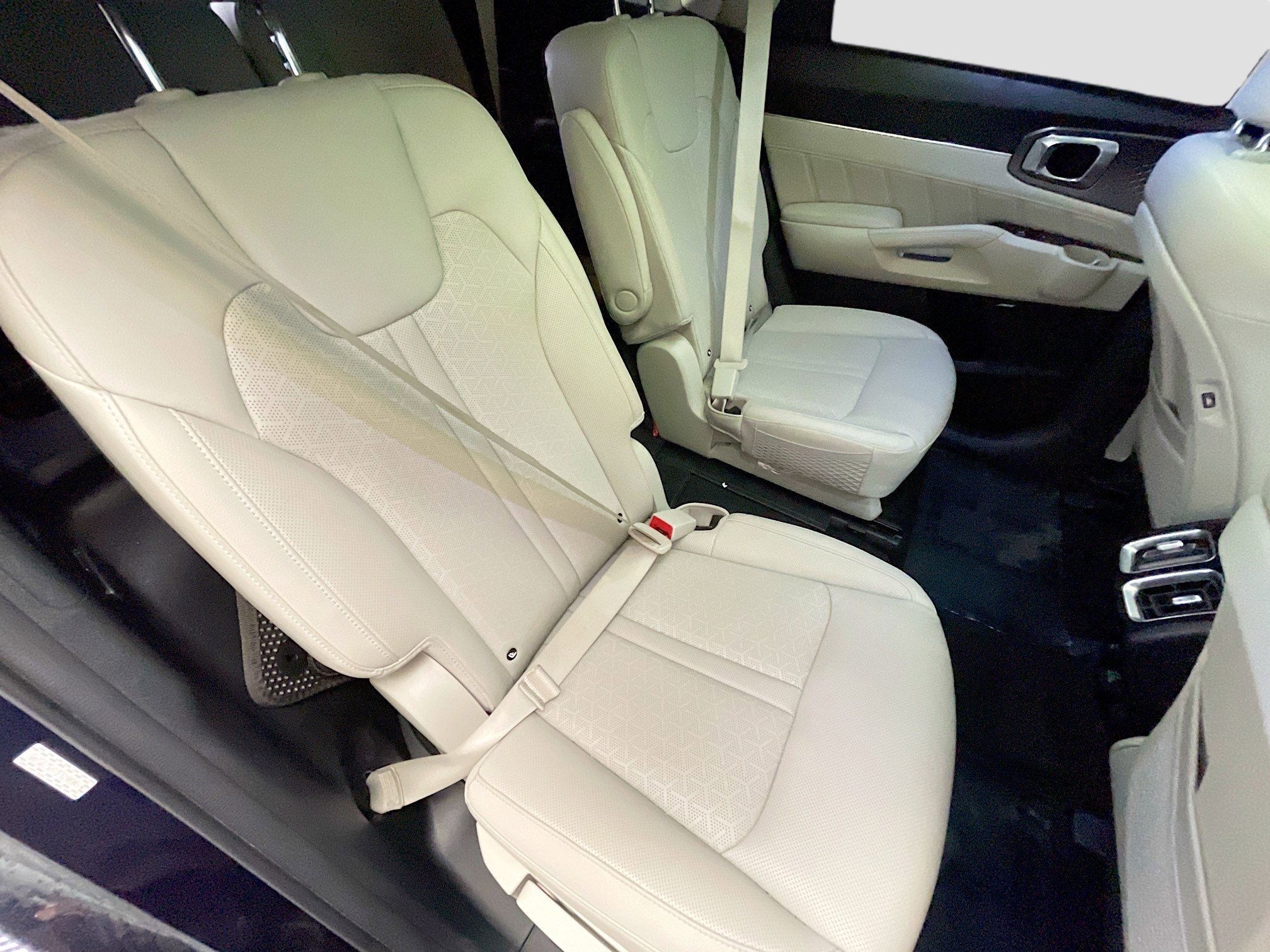 Used 2024 Kia Sorento SX Prestige w/ Panoramic Sunroof Package image 21