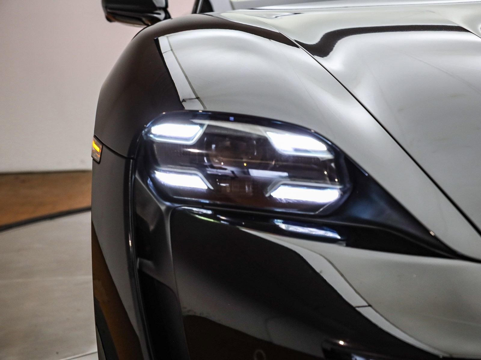 Certified 2021 Porsche Taycan Turbo S image 16