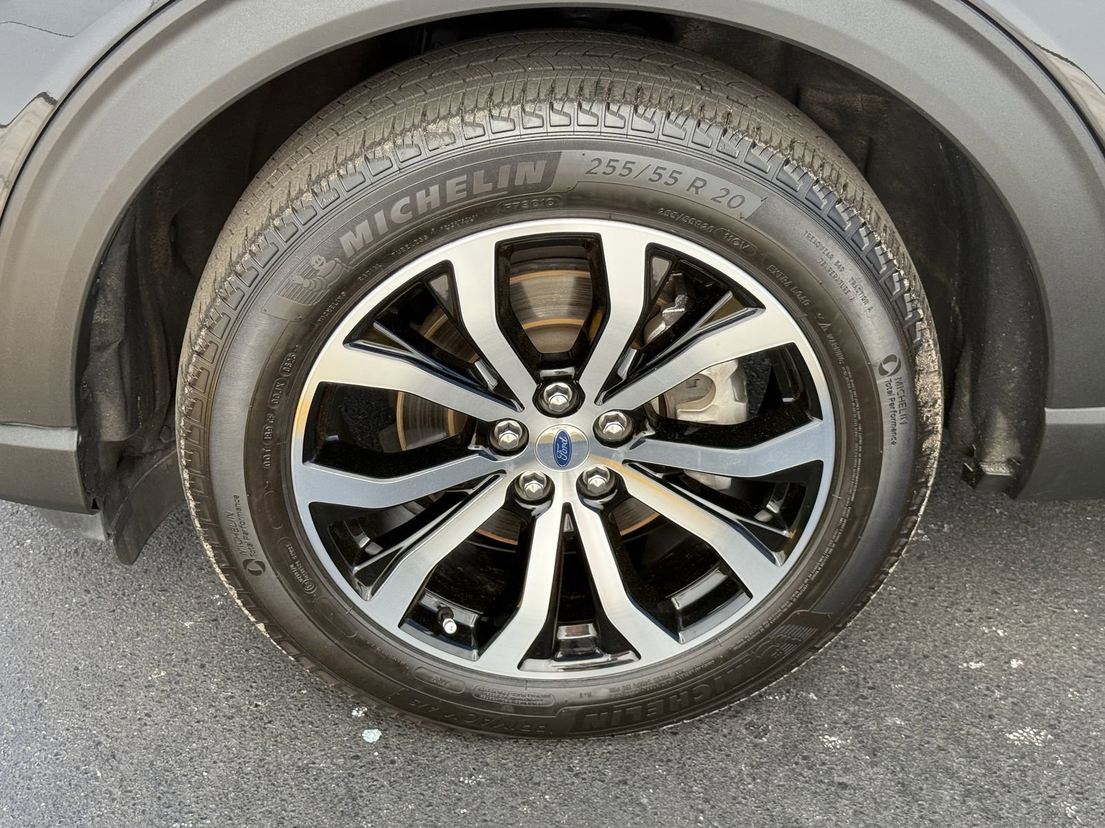 Certified 2025 Ford Explorer ST-Line image 33