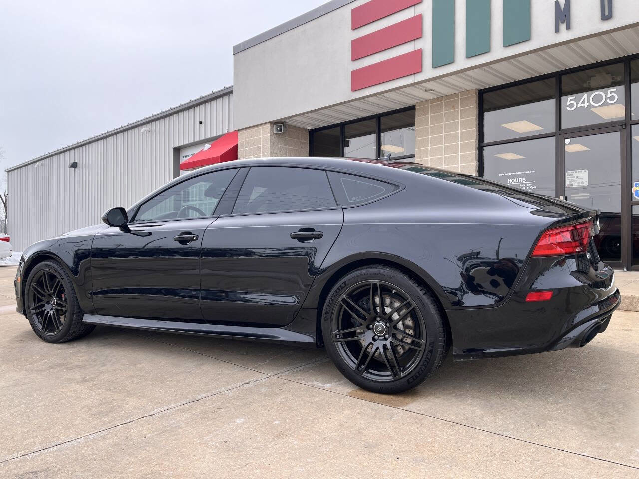Used 2014 Audi RS 7 Prestige w/ Carbon-Optic Package image 3
