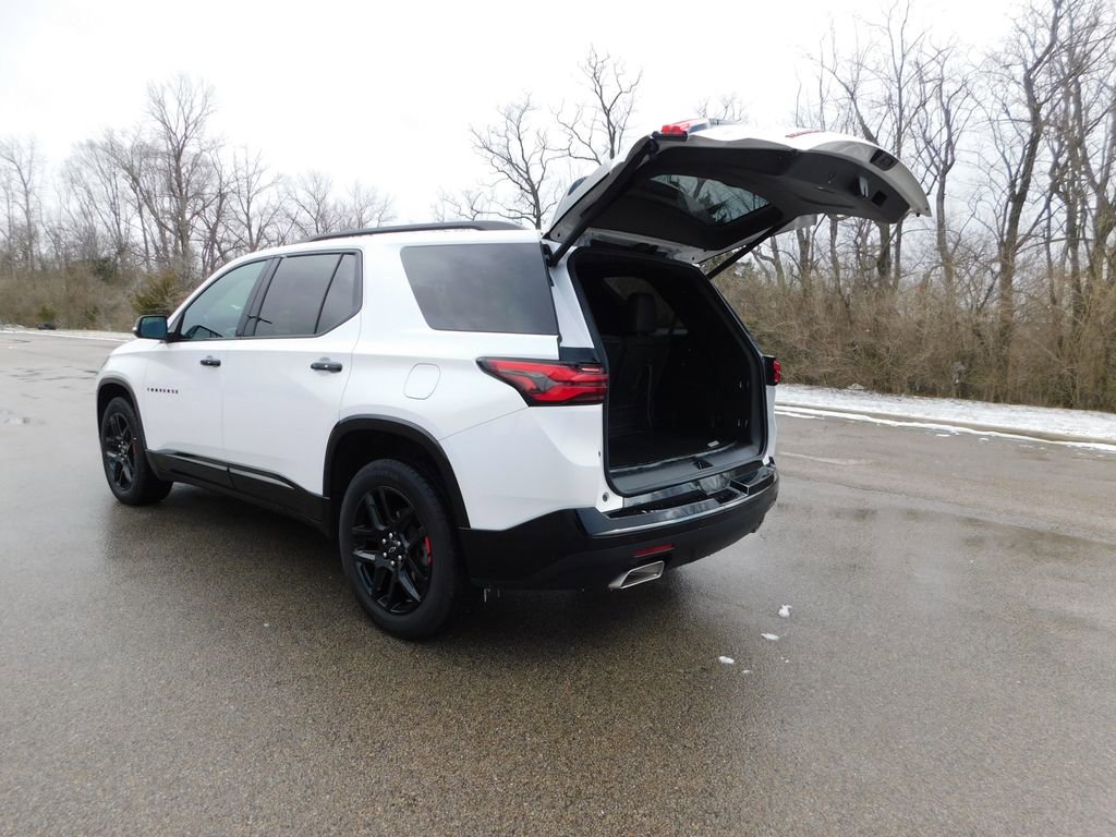 Used 2023 Chevrolet Traverse Premier w/ Redline Edition image 24