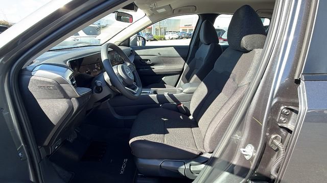 New 2026 Nissan Kicks S image 30