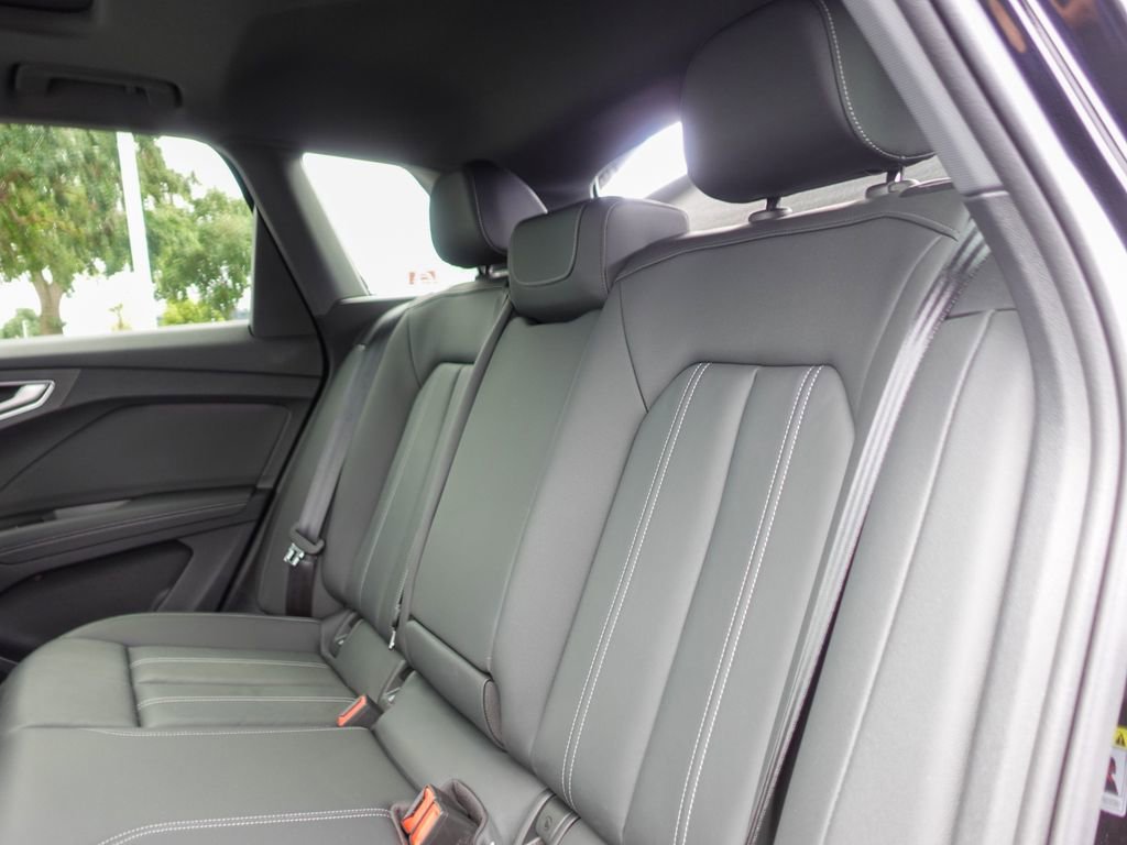 Used 2024 Audi Q4 e-tron Prestige w/ Black Optic Package AWD/4WD image 19