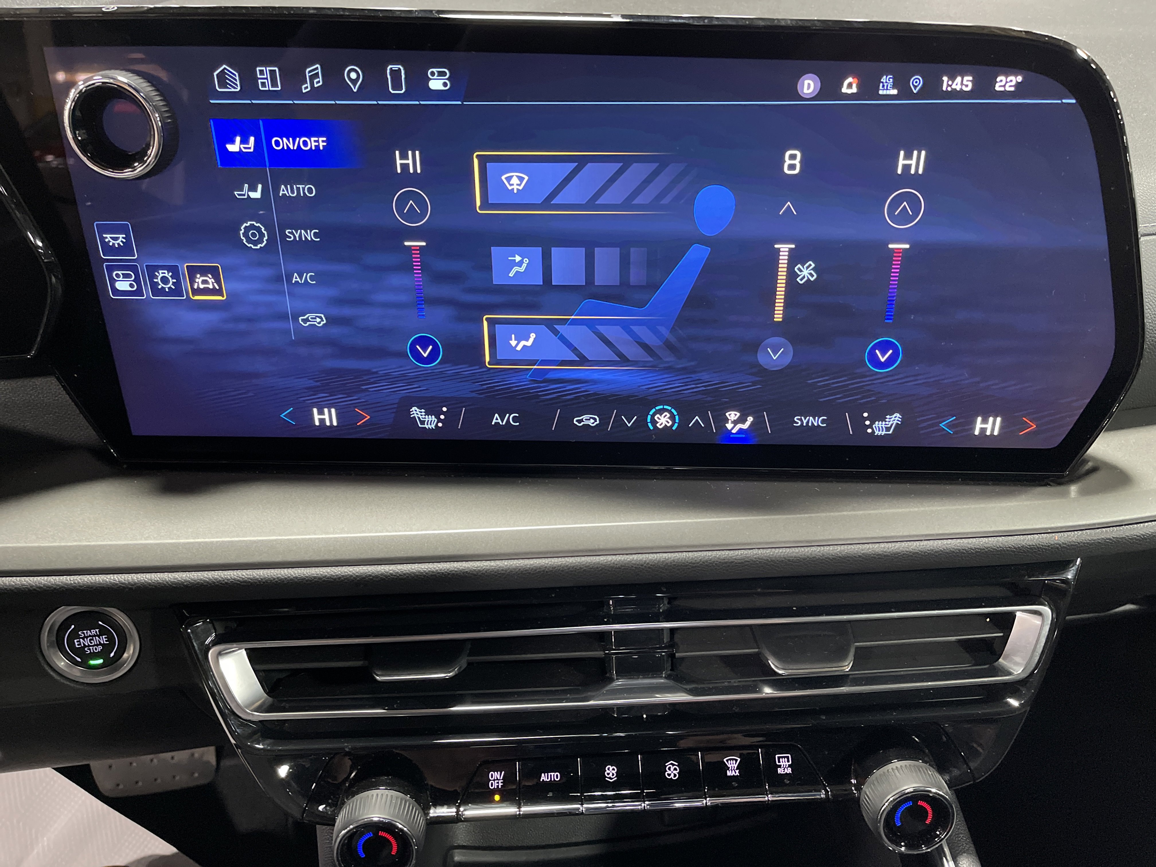 Used 2024 Chevrolet Traverse LS image 25