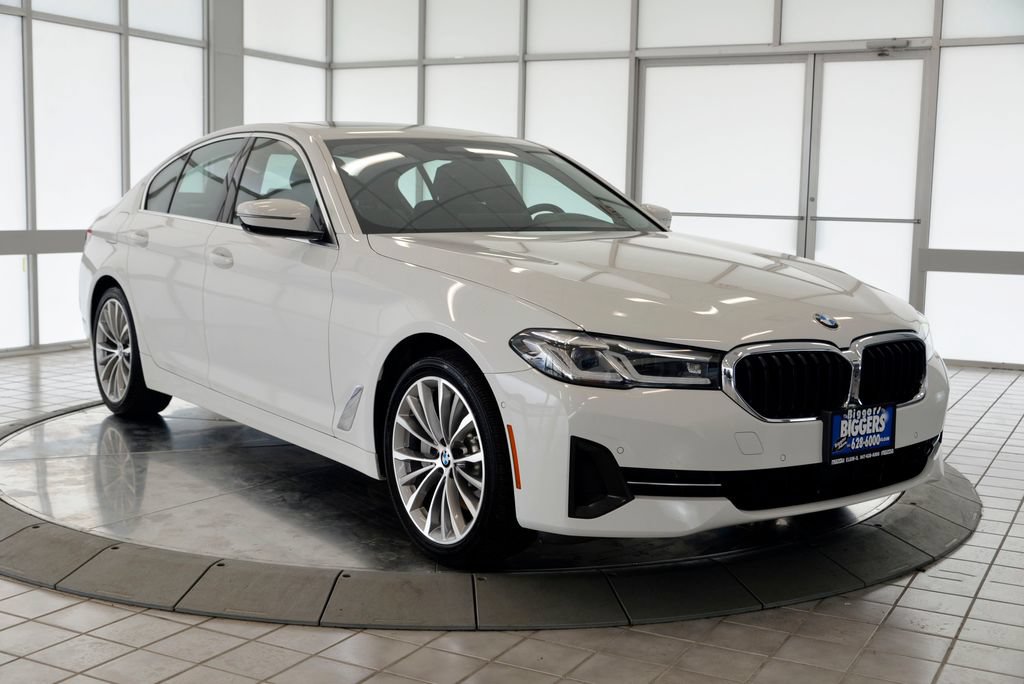 Used 2021 BMW 530e xDrive AWD/4WD image 2