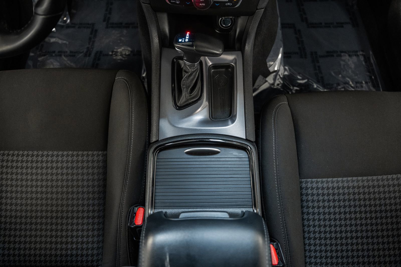 Used 2022 Dodge Charger GT w/ Blacktop Package image 31