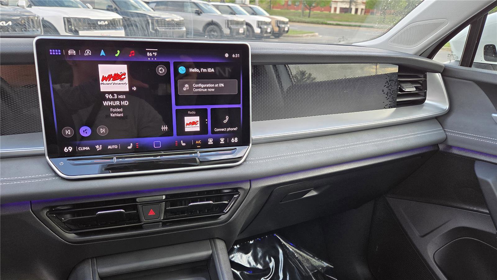 Certified 2025 Volkswagen Tiguan SE w/ Panoramic Sunroof Package image 19