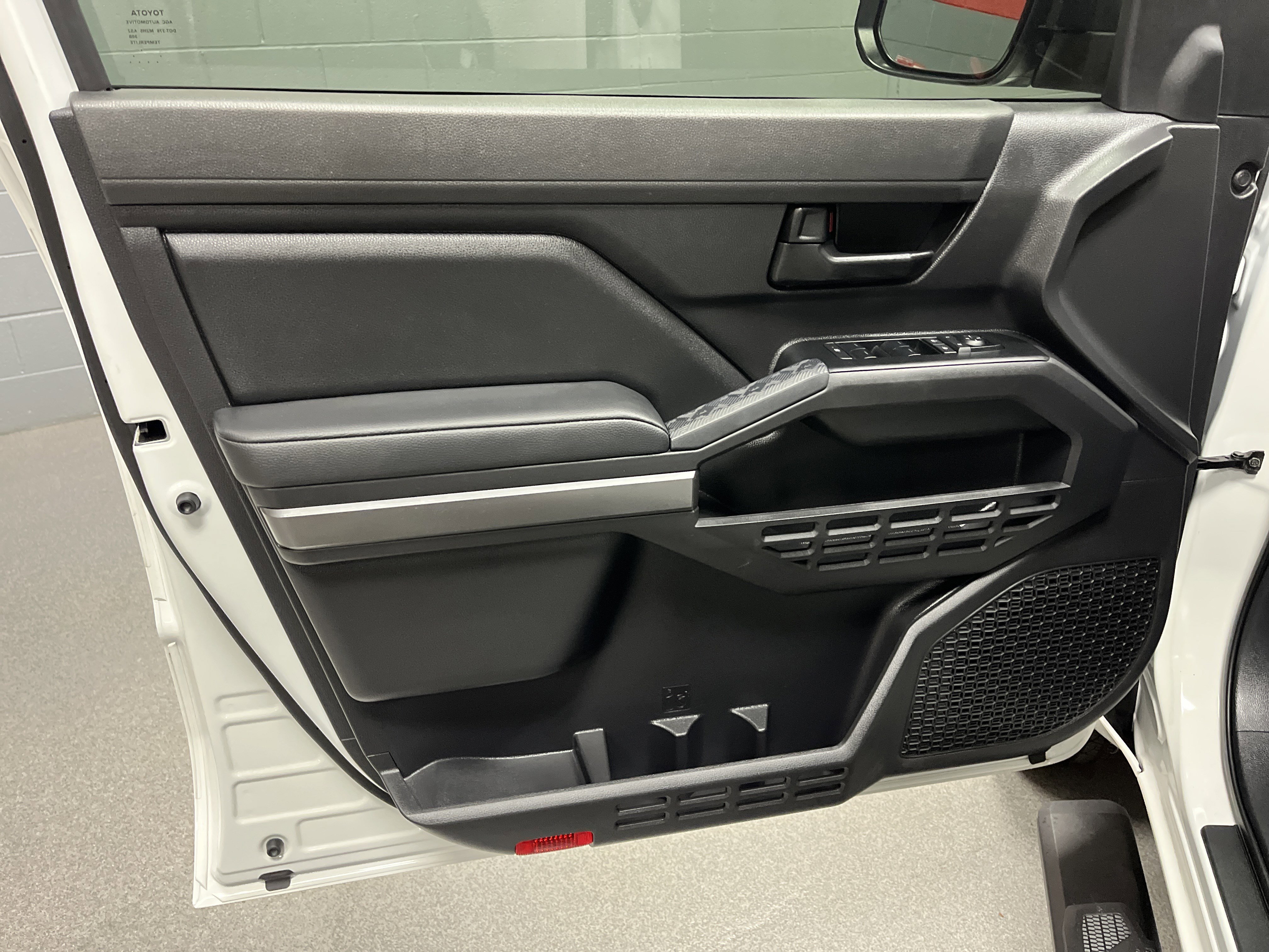 Certified 2024 Toyota Tacoma SR5 image 14