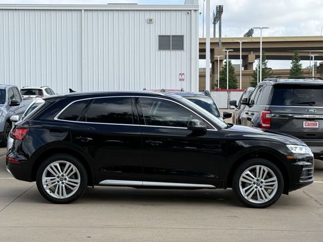Used 2018 Audi Q5 2.0T Premium Plus w/ Premium Plus Package AWD/4WD image 3