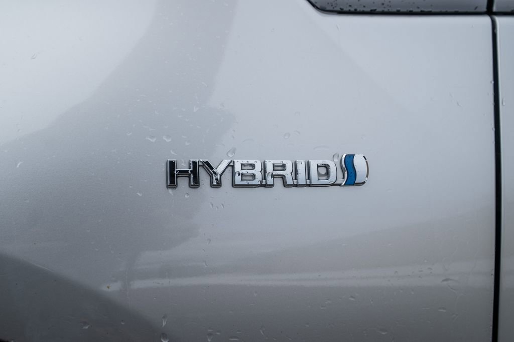 Used 2016 Toyota Prius Three image 10