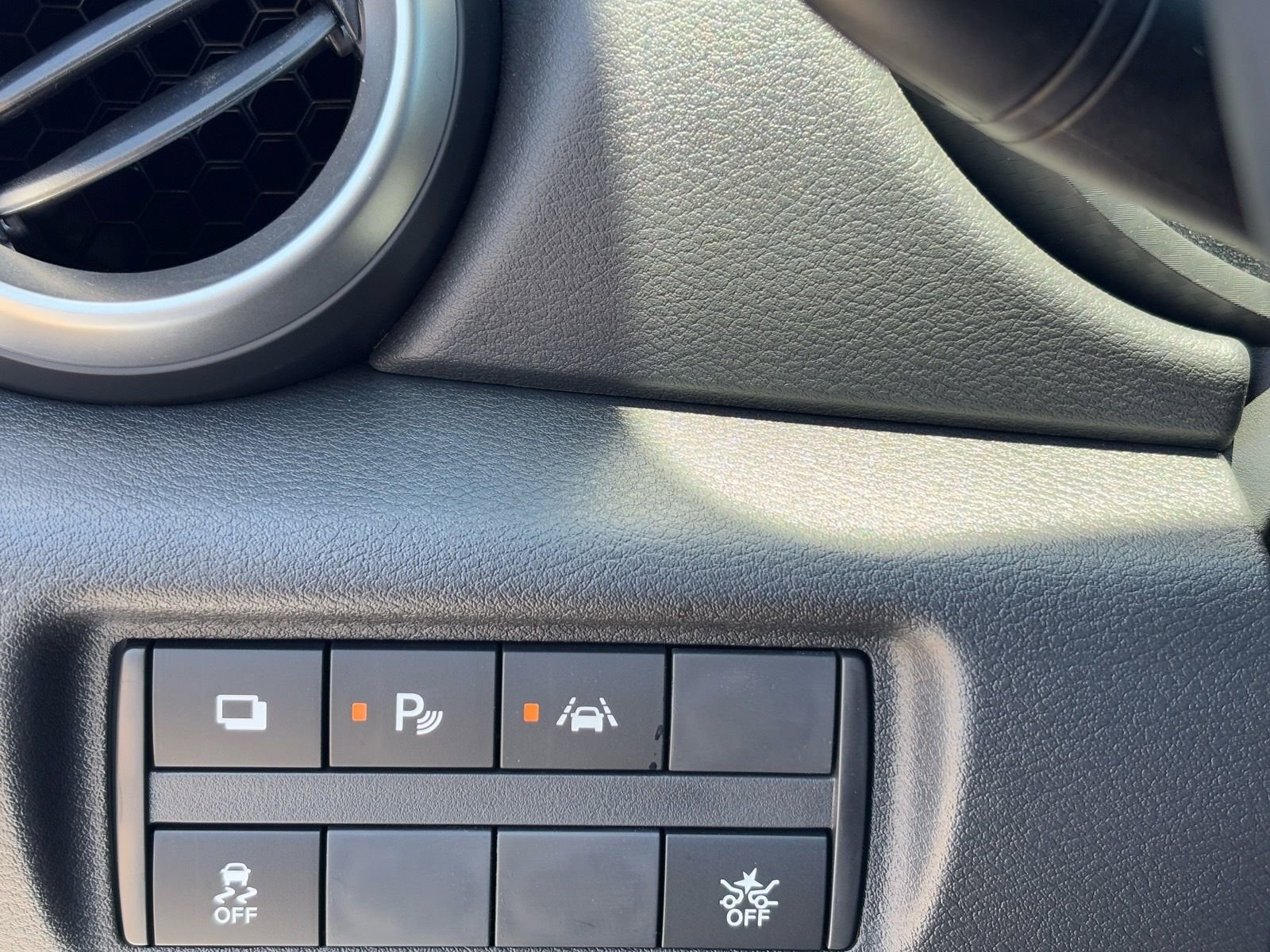 Certified 2025 Nissan Versa S w/ Trunk Package image 28