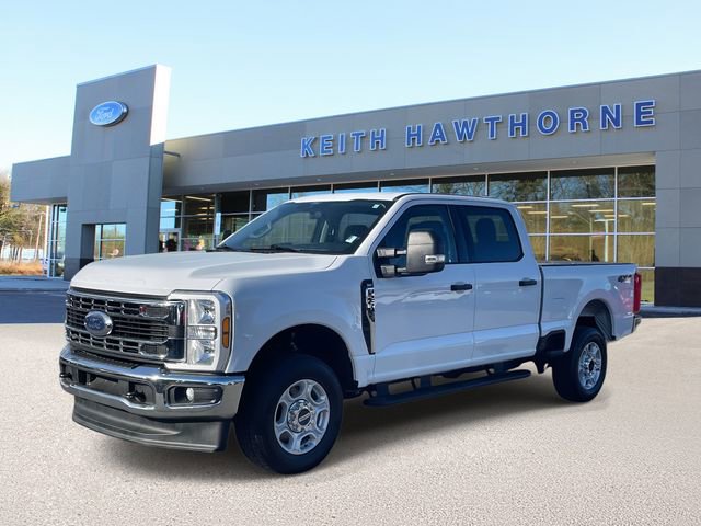 Certified 2025 Ford F250 XLT AWD/4WD image 3
