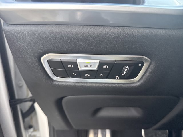 Certified 2023 BMW X7 xDrive40i w/ M Sport Package image 32