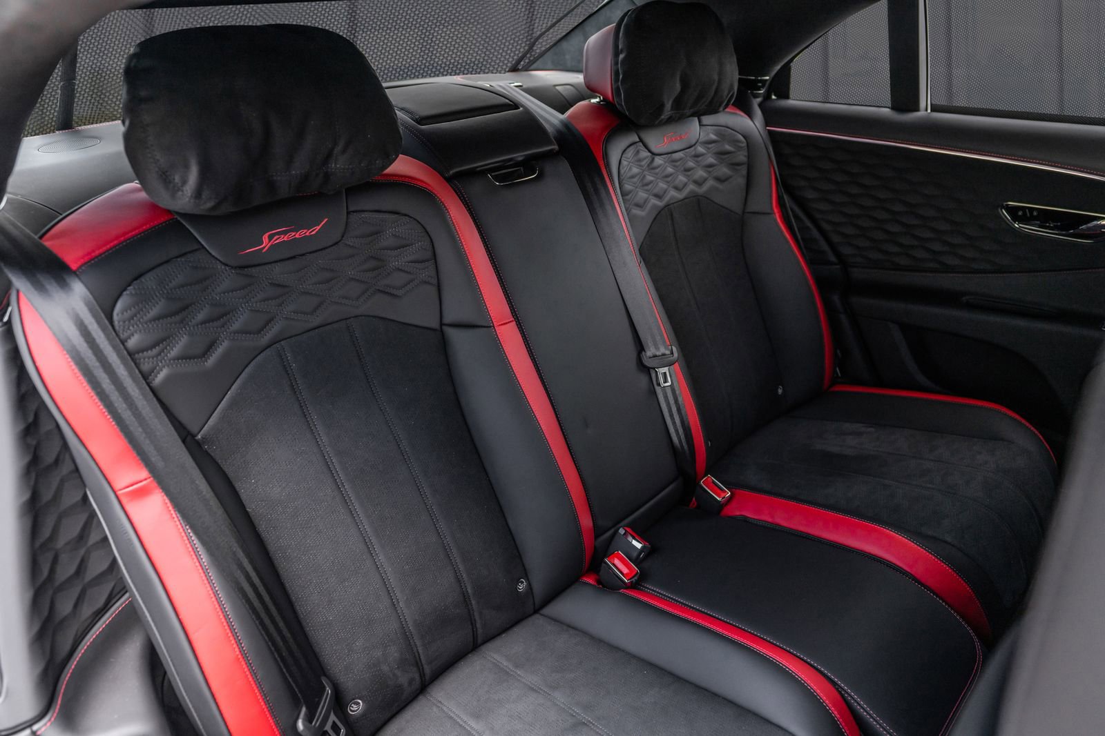 New 2025 Bentley Flying Spur Plug-In Hybrid image 63