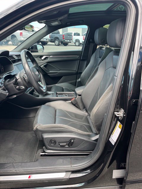 Used 2021 Audi Q3 2.0T Premium AWD/4WD image 25