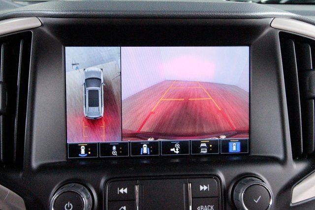 Used 2024 GMC Terrain Denali w/ Black Diamond Edition image 16