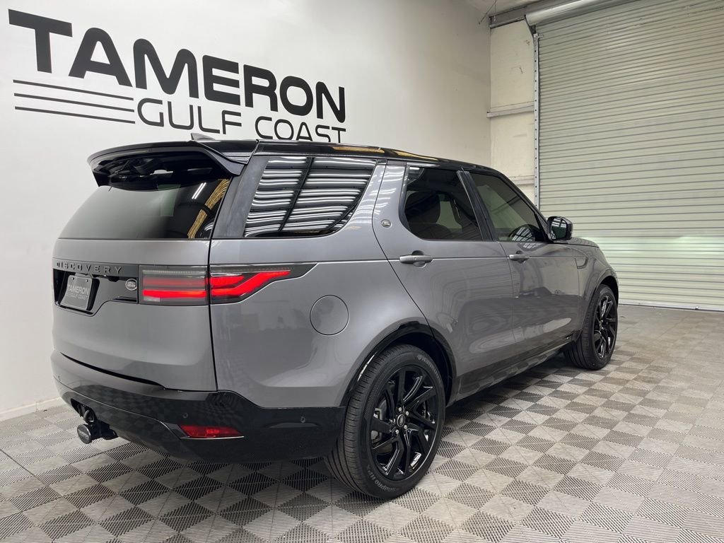 Used 2021 Land Rover Discovery S R-Dynamic AWD/4WD image 7