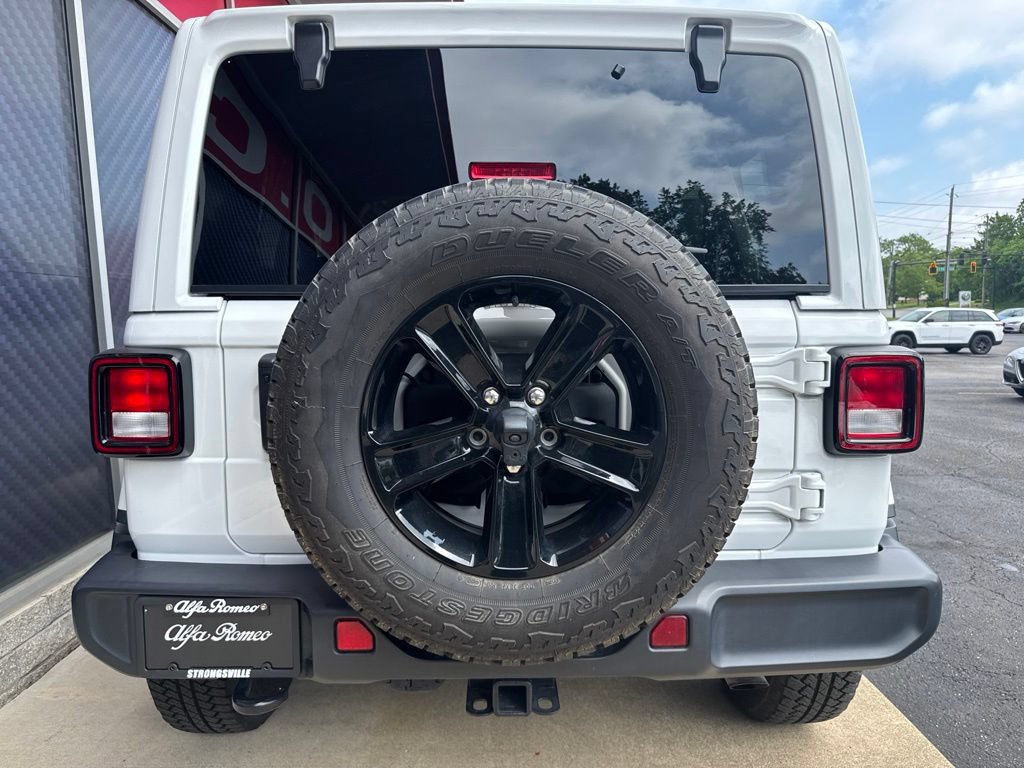 Used 2023 Jeep Wrangler Unlimited Sahara AWD/4WD image 10