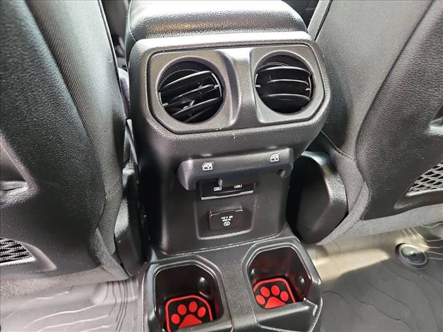 Used 2022 Jeep Gladiator Rubicon w/ LED Lighting Group image 17