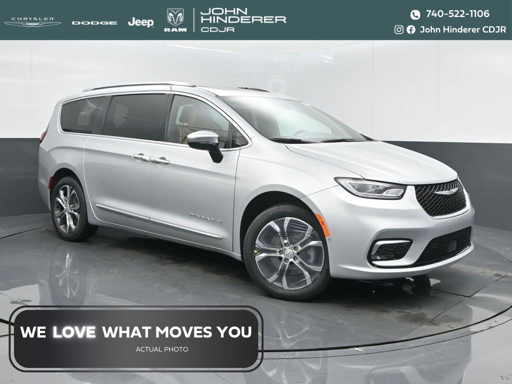 New 2026 Chrysler Pacifica Pinnacle image 1