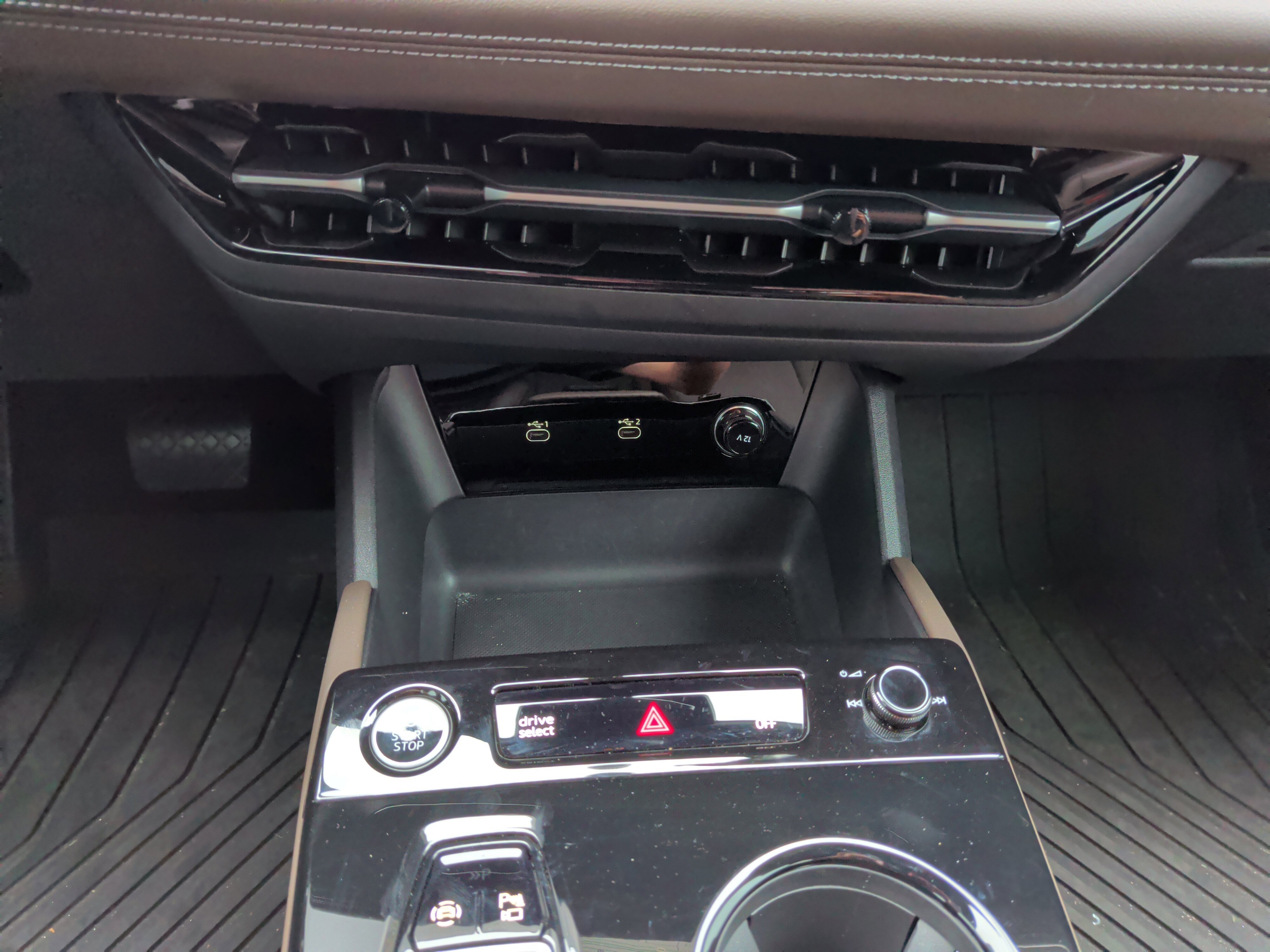 Certified 2025 Audi Q6 e-tron Premium w/ Convenience Package RWD image 19