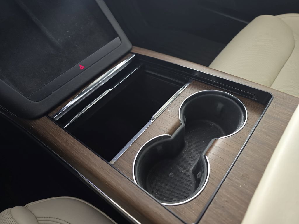 Used 2022 Tesla Model S AWD/4WD image 28