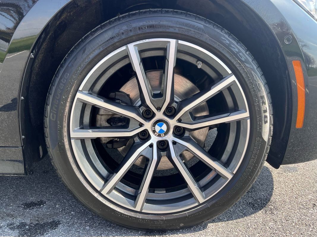 Used 2020 BMW 330i xDrive Sedan w/ Convenience Package AWD/4WD image 25