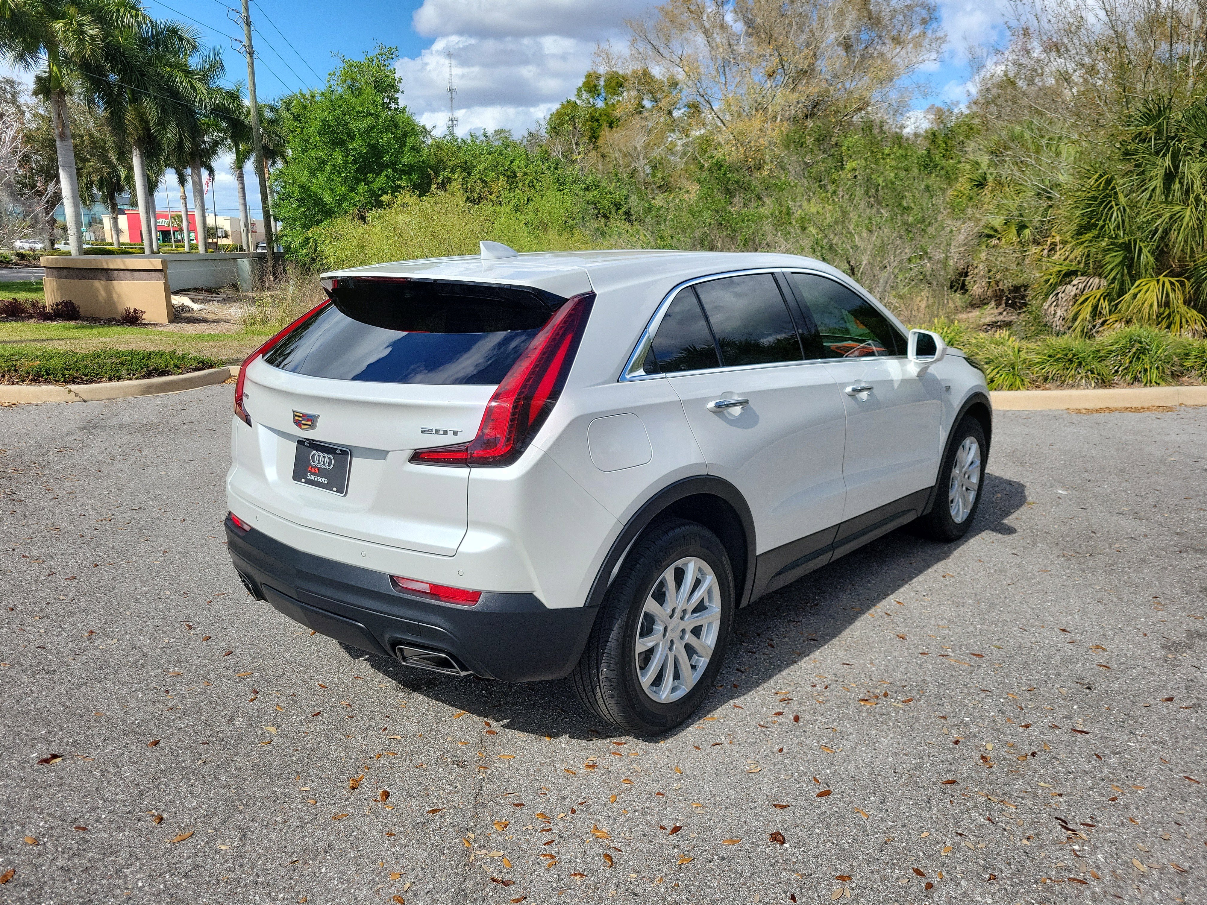 Used 2019 Cadillac XT4 Luxury image 4